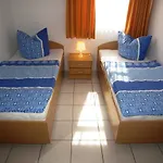 Haus Roland- Whg 22 & 25 Mit Schwimmbad Und Sauna Apartamento Zinnowitz