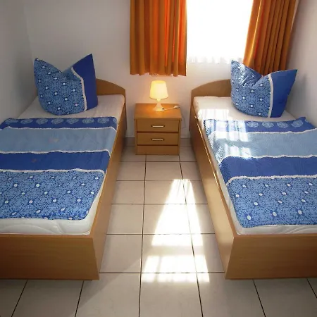 Haus Roland- Whg 22 & 25 Mit Schwimmbad Und Sauna Daire Penzance